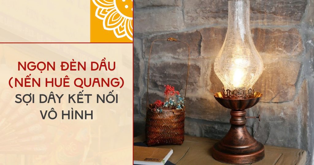 Đèn dầu trên ban thờ